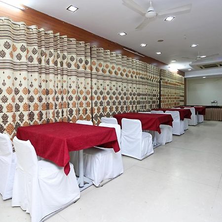 Oyo Hotel Satya Villas Bhopal Zewnętrze zdjęcie