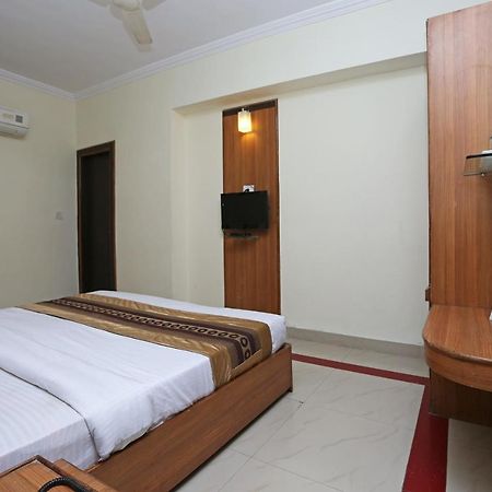 Oyo Hotel Satya Villas Bhopal Zewnętrze zdjęcie