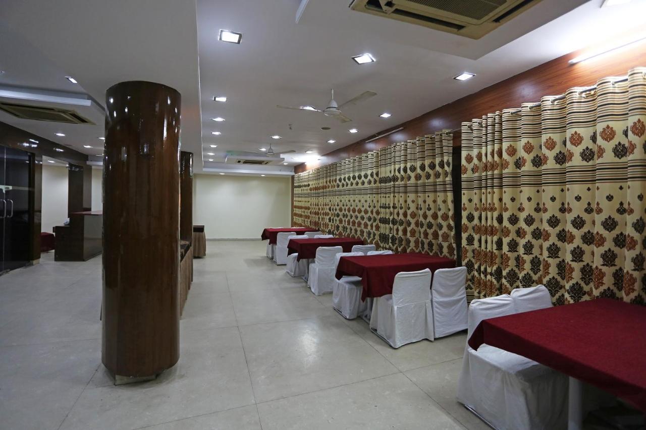 Oyo Hotel Satya Villas Bhopal Zewnętrze zdjęcie