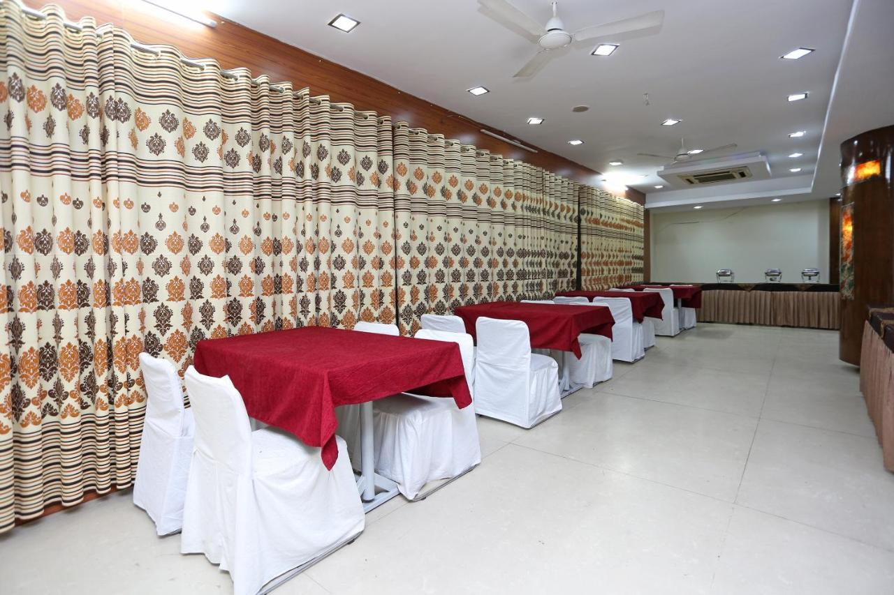 Oyo Hotel Satya Villas Bhopal Zewnętrze zdjęcie